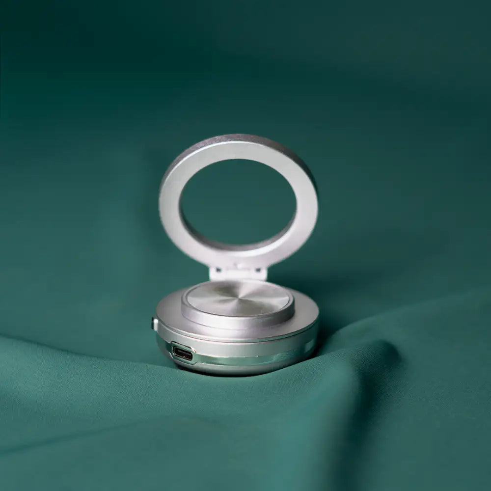 Support Voiture Magnétique à Ventouse Électrique - Fixation Ultra-Stable à 360° pour Tableau de Bord